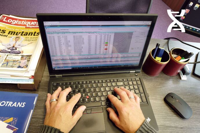 Send pre-invoices in PDF or Excel format.